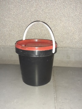 WIADRO WIADERKO PLASTIKOWE POJEMNIK 1,2 L