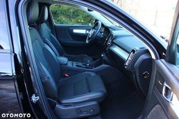 Volvo XC40 Crossover 2.0 D3 150KM 2019 Volvo XC 40 Volvo XC 40 D3 Momentum Pro 2.0 Diesel 150KM, zdjęcie 38