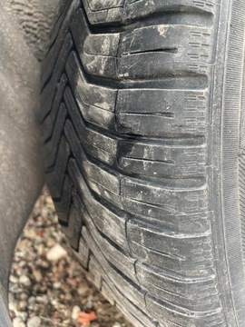 ALU RÁFKY 17 VOLVO 5X108 C30 V50 S40 C70 PNEUMATIKY MICHELIN 235/45/17