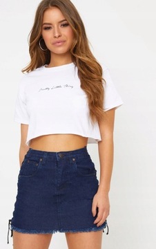 I2 Biały crop top slogan PrettyLittlething 40