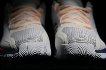 ADIDAS БАСКЕТБОЛ D РОУЗ