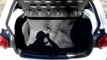 Seat Ibiza IV Hatchback 5d Facelifting 1.2 70KM 2013 .. Klimatyzacja .. Stan BDB .. Doświetlanie zakrętów .. Kontrola trakcji, zdjęcie 28