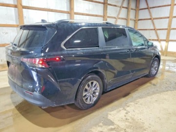 Toyota Sienna III 2025 Toyota Sienna Le 2025 2.5 Benzyna 189KM, zdjęcie 3
