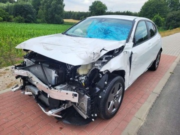 BMW Seria 1 F40 2020 BMW Seria 1 118i 2020 Pali jezdzi 1.5 Benzyna 140KM, zdjęcie 5