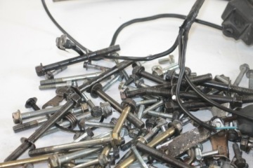 HONDA CB 600 PC34 98-02 КОМПЛЕКТ БОЛТОВ ВИНТОВ