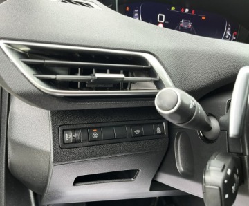 Peugeot 3008 II Crossover Facelifting  1.2 PureTech 130KM 2021 Peugeot 3008 Automat/Manetki/ Kamery360 /Salon Pl, zdjęcie 29