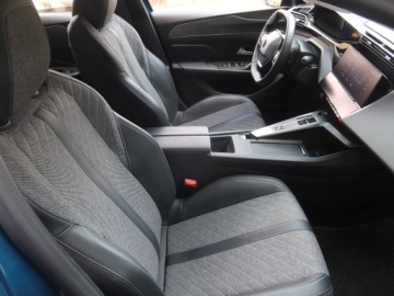 Peugeot 408 Crossover Plug-In 1.6 Plug-In Hybrid 180KM 2023 Peugeot 408 Hybrid 180, Salon Polska, zdjęcie 8