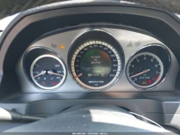 Mercedes Klasa C W204 2008 Mercedes-Benz Klasa C 63 AMG 2008 6.3l 6.3 Benzyna 451KM, zdjęcie 10
