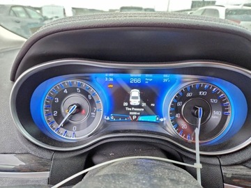 Chrysler 300C II 2021 Chrysler 300 Touring 2021 3.6l 3.6 Benzyna 292KM, zdjęcie 9