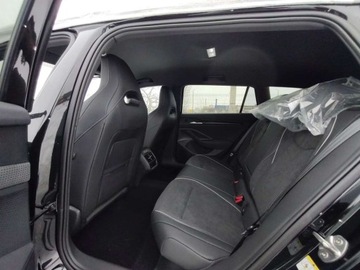 Skoda Superb IV Kombi 2.0 TSI 204KM 2025 Skoda Superb Skoda Superb Combi Sportline 2,0 TSI 150 kW 7-biegowa DSG 2.0, zdjęcie 9