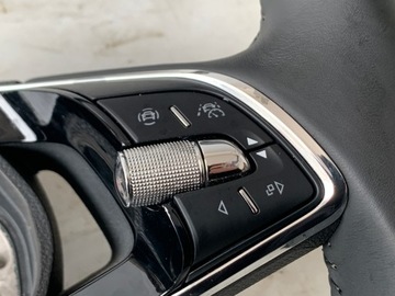 РУЛЕВОЕ КОЛЕСО SKODA OCTAVIA IV С ПОДОГРЕВОМ КОЖАНЫХ ЛЕЗВИЙ