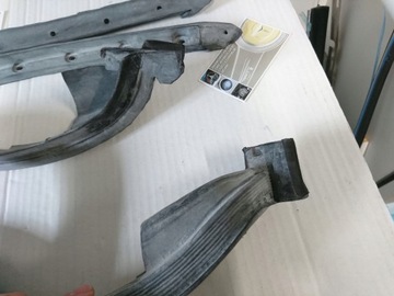 Уплотнитель двери Мерседес 107 SL SLC