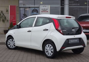 Toyota Aygo II Hatchback 3d Facelifting 1.0 VVT-i 72KM 2020 Toyota Aygo Toyota Aygo 1.0 VVT-i X Comfort 72KM Fv 23 Benzyna, zdjęcie 13