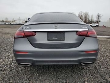 Mercedes Klasa E W214 2023 Mercedes-Benz Klasa E 350 4Matic 2023 2.0l 2.0 Benzyna 255KM, zdjęcie 2
