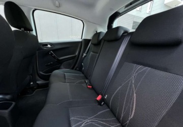 Peugeot 208 I Hatchback 3d 1.2 VTI 82KM 2013 Peugeot 208 Czujniki Kamera niski przebieg Warszawa 1.2 Benzyna 82KM, zdjęcie 16