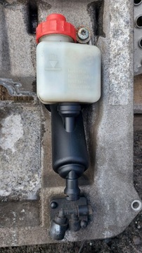 MAN OE 81307156152 pompa sprzęgła