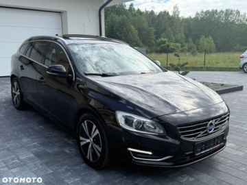 Volvo V60 I 2015 Volvo V60 Volvo V60 2.4 Hybryda Plug-in 220KM, zdjęcie 4