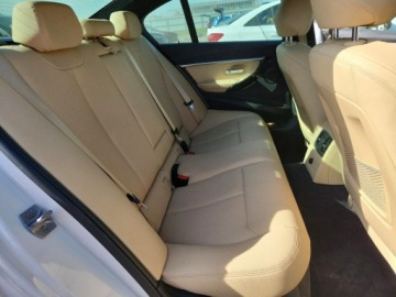 BMW Seria 3 G20-G21 2018 BMW Seria 3 2018 BMW 330 XI 2.0 Benzyna 250KM, zdjęcie 10