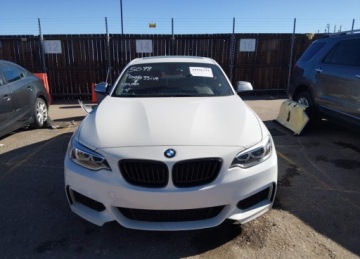 BMW Seria 2 F22-F23-F45-F46 2015 BMW Seria 2 M235i manual 3.0 Benzyna 324KM, zdjęcie 1