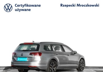 Volkswagen Passat B8 Variant Facelifting 2.0 TDI SCR 200KM 2023 Volkswagen Passat Variant 2.0TDI 200KM DSG, Business, Czujniki parkowania,, zdjęcie 4