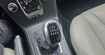 Volvo V40 II Hatchback Facelifting 2.0 D2 120KM 2018 Volvo V40 2018 r. Full LED SKORA nawigacja 2.0 Diesel 120KM, zdjęcie 12