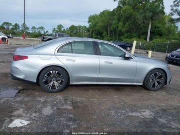 Mercedes Klasa E W214 2024 Mercedes-Benz Klasa E 350 2024 2.0l 2.0 Benzyna 255KM, zdjęcie 6