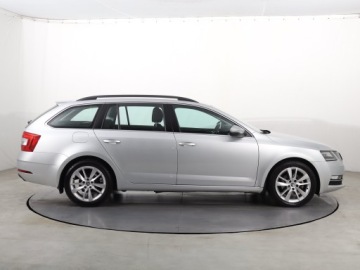 Skoda Octavia III Kombi Facelifting 2.0 TDI 150KM 2017 Skoda Octavia 2.0 TDI, Salon Polska, Serwis ASO, zdjęcie 5
