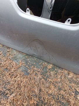 VÍKO KUFRU ZADNÍ TOYOTA HILUX