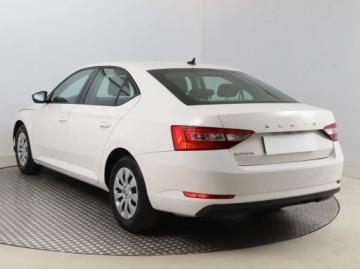 Skoda Superb III Liftback Facelifting 1.5 TSI 150KM 2021 Skoda Superb 1.5 TSI, Salon Polska, Serwis ASO, zdjęcie 3