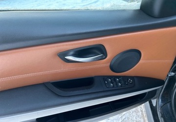 BMW Seria 3 E90-91-92-93 2010 BMW Seria 3 2,0d, Skora, Xenon, Parktronik, Idealny Stan, Klimatronik, Alu, zdjęcie 9
