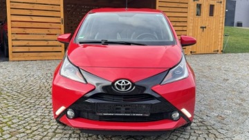 Toyota Aygo II Hatchback 5d 1.0 VVT-i 69KM 2014 Toyota Aygo 1.0 Benz. 70KM - 5Drzwi, MODEL 2015!, zdjęcie 2