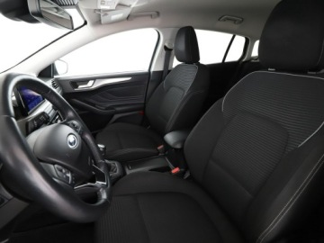 Ford Focus IV Kombi 2.0 EcoBlue 150KM 2019 Ford Focus navi, grzane fotele, manual,, zdjęcie 12