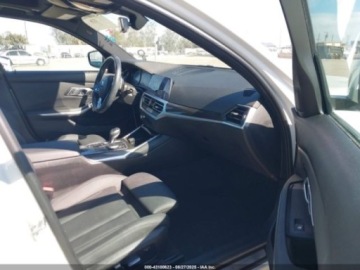 BMW Seria 3 G20-G21 2021 BMW Seria 3 330I 2021 2.0 Benzyna 255KM, zdjęcie 6