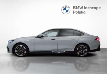 BMW Seria 5 G90-91 Touring 2.0 520d 197KM 2025 BMW Seria 5 M Sport PRO l HarmanKardon l Shadow Line l Live kokpit Profess, zdjęcie 1