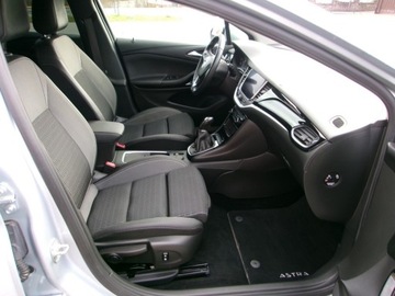 Opel Astra K Hatchback Facelifting 1.2 Turbo 130KM 2019 Opel Astra K 1.2 rej. 2020, zdjęcie 5