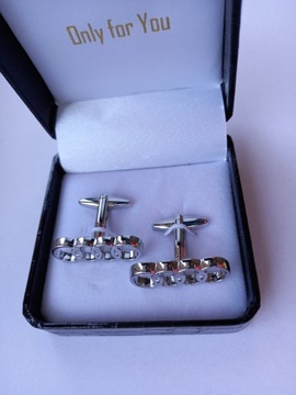 Эксклюзивные запонки Audi для рубашек