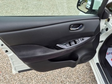 Nissan Leaf I Hatchback 5d Facelifting Elektryczny 109KM 2016 Nissan Leaf Sliczny Bialy elektryk 30KWH 149tys km Navi, kamera, automat f, zdjęcie 16