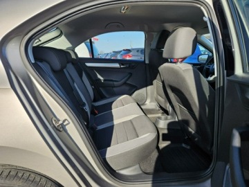 Skoda Rapid II Liftback Facelifting 1.0 TSI 110KM 2017 Škoda RAPID Skoda RAPID 1,0 benzyna 110KM salon, zdjęcie 6