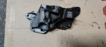 ŁAPA SILNIKA MERCEDES W220 4.0 CDI A6280980839