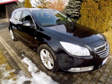 Opel Insignia I Sports Tourer 2.0 CDTI ECOTEC 130KM 2011 OPEL INSIGNIA 2,0 CDTI 130 KM BEZWYPADKOWY