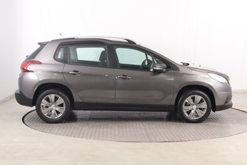 Peugeot 2008 I SUV Facelifting 1.2 PureTech 130KM 2016 Peugeot 2008 1.2 PureTech, Salon Polska, zdjęcie 5