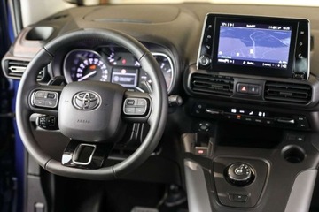 Toyota 2023 Toyota Proace City Verso City Verso Long 1.5 D-4D Family Aut. 1.5 Diesel, zdjęcie 17