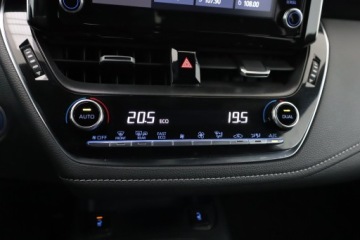 Toyota Corolla XII TS Kombi 1.8 Hybrid 122KM 2021 Toyota Corolla 1.8 Hybrid, Salon Polska, zdjęcie 12