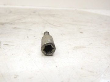 BMW E60 E65 E46 E83 E90 E39 M57 DRŽÁKY ŠROUB ŠPUNT HLAVA PUMPY PODTLAK.