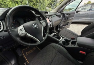 Nissan Qashqai II Crossover 1.6 DIG-T 163KM 2015 Nissan Qashqai 1.6 163KM NAVI kamera PANORAMA zarejestrowany BEZWYPADKOWY, zdjęcie 10