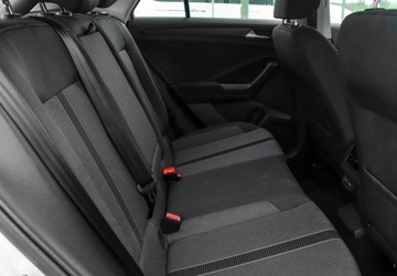 Volkswagen T-Roc I SUV Facelifting 1.5 TSI ACT 150KM 2023 Volkswagen T-Roc 1.5 TSI 150KM Life DSG Kamera Cofania Fotele Podgrzewane, zdjęcie 11