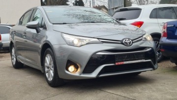 Toyota Avensis III Sedan Facelifting 2015 1.6 Valvematic 132KM 2019 Toyota Avensis Krajowy46tys.km.Bezwypadkowy ideał, zdjęcie 4