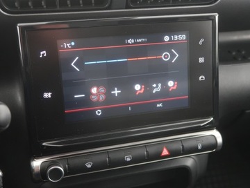 Citroen C3 Aircross  I Crossover 1.2 PureTech 83KM 2018 Citroen C3 Aircross 1.2 PureTech, Salon Polska, zdjęcie 11