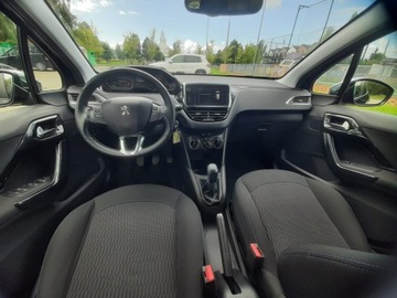 Peugeot 208 I Hatchback 5d Facelifting 1.2 PureTech 82KM 2019 PEUGEOT 208 (CA_, CC_) 1.2 82 KM, zdjęcie 9