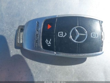 Mercedes Klasa C W205 2019 Mercedes-Benz Klasa C 63 AMG 2019 4.0 Benzyna 469KM, zdjęcie 12